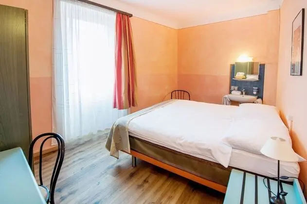 Economy Tek Büyük veya İki Ayrı Yataklı Oda