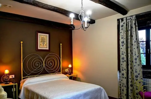 Traditional Tek Büyük Yataklı Oda, 1 Yatak Odası, Havuz Manzaralı, Kule