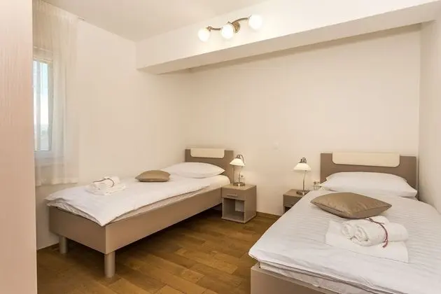 Apart Daire, 2 Yatak Odası, Balkon, Deniz Manzaralı (A4)