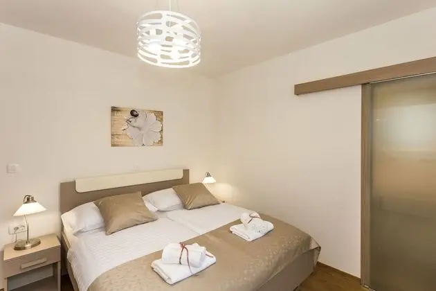 Apart Daire, 2 Yatak Odası, Balkon, Deniz Manzaralı (A4)