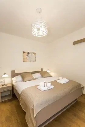 Apart Daire, 2 Yatak Odası, Balkon, Deniz Manzaralı (A4)