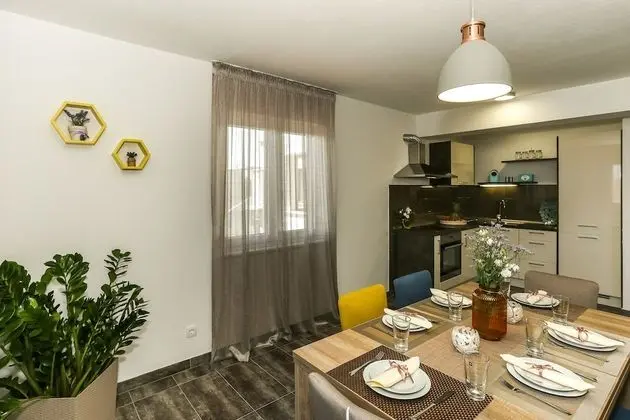 Apart Daire, 2 Yatak Odası, Balkon, Deniz Manzaralı (A4)