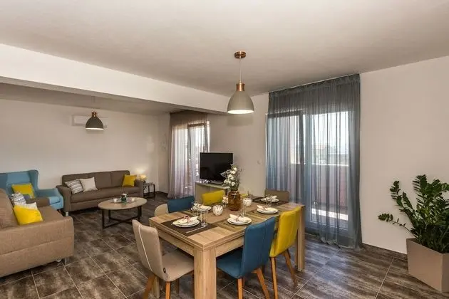 Apart Daire, 2 Yatak Odası, Balkon, Deniz Manzaralı (A4)