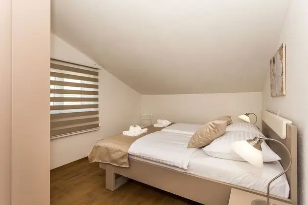 Apart Daire, 2 Yatak Odası, Balkon, Deniz Manzaralı (A5)