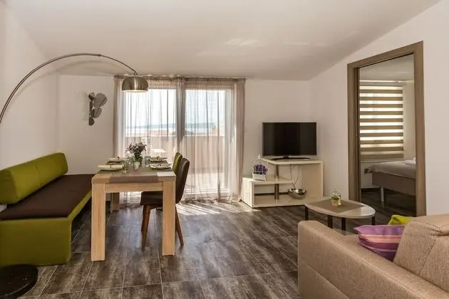 Apart Daire, 2 Yatak Odası, Balkon, Deniz Manzaralı (A5)