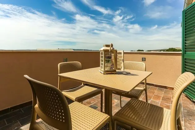 Apart Daire, 2 Yatak Odası, Balkon, Deniz Manzaralı (A5)