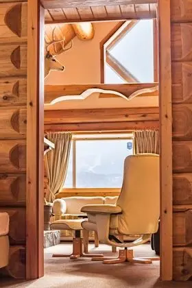 Luxury Villa, Sigara İçilmez