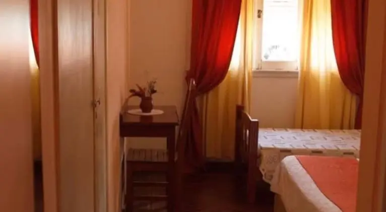 Basic Üç Kişilik Oda
