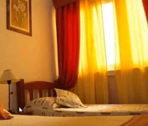 Basic Üç Kişilik Oda