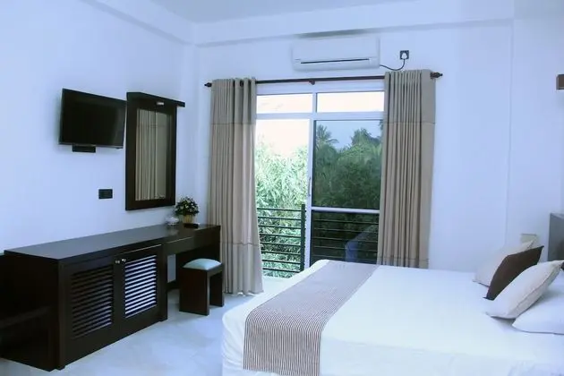 Deluxe Tek Büyük Yataklı Oda, Bahçe Manzaralı
