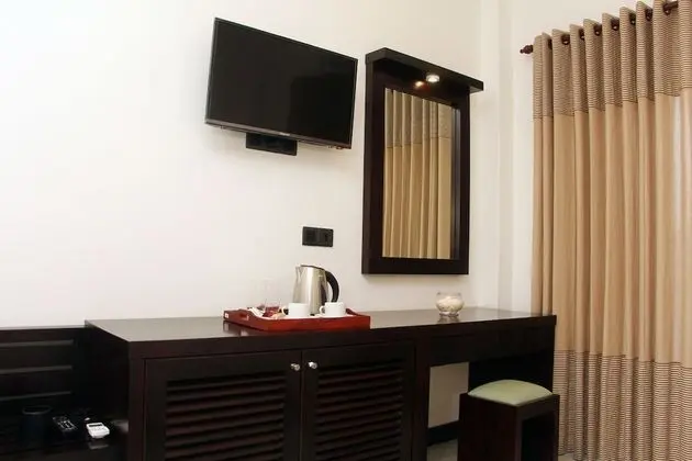 Deluxe Tek Büyük Yataklı Oda, Bahçe Manzaralı