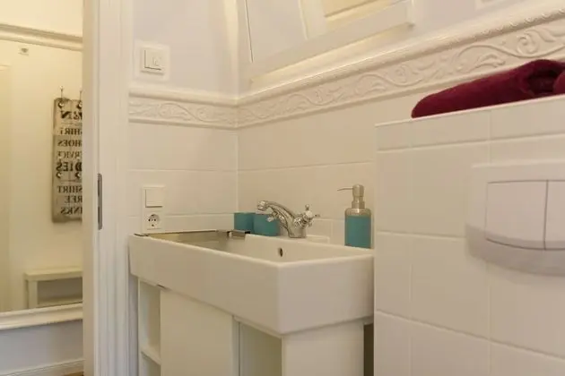 Daire, 3 Yatak Odası, Balkon, Zemin Kat (Flat 1)