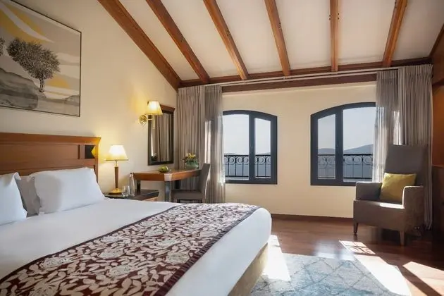 Gefen Mount Meron Room (Classic Wing)