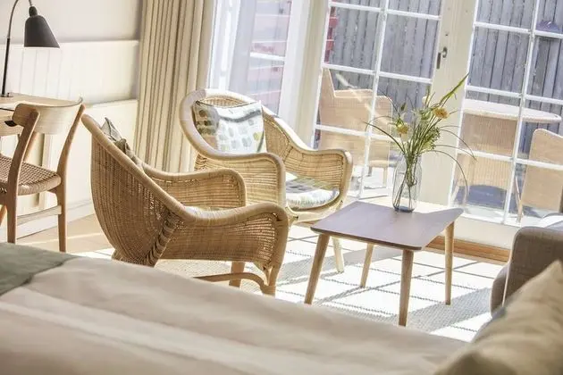 Junior Süit, Küvet