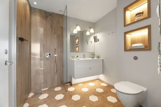 Junior Süit, Özel Banyo