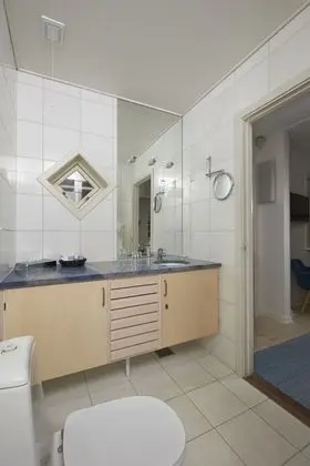 Tek Büyük Yataklı Oda, Özel Banyo, Ek Bina