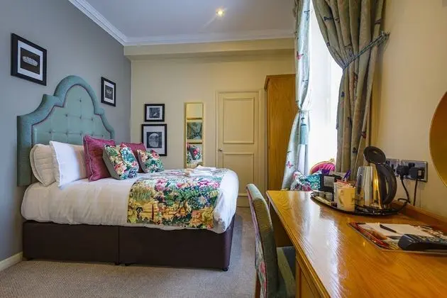 Classic Small Double Room