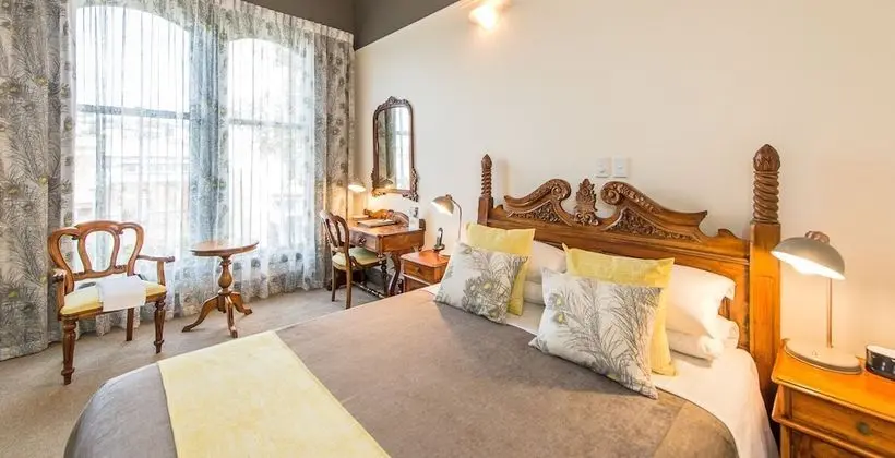 Standard Stüdyo, Sigara İçilmez (Studio)