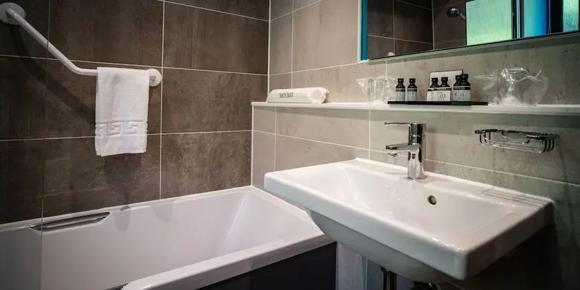 Deluxe Tek Büyük veya İki Ayrı Yataklı Oda, Balkon