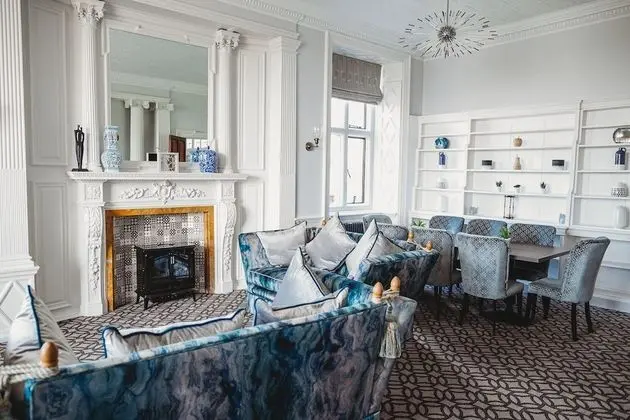 Windor Suite 3 Bedroom Private Hot Tub