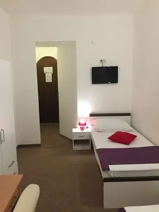 Economy İki Ayrı Yataklı Oda