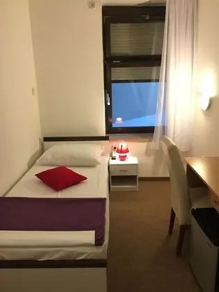 Economy İki Ayrı Yataklı Oda