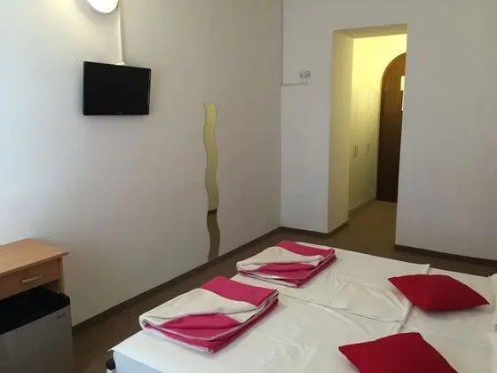 Economy Tek Büyük Yataklı Oda