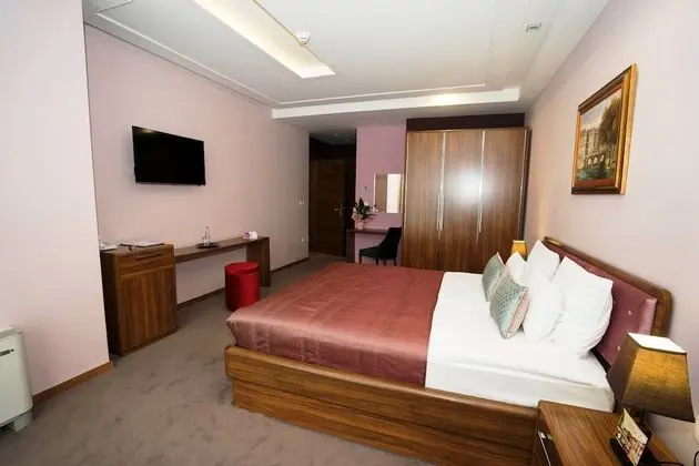 Comfort Tek Büyük Yataklı Oda, 1 En Büyük (King) Boy Yatak, Şehir Manzaralı, Köşe