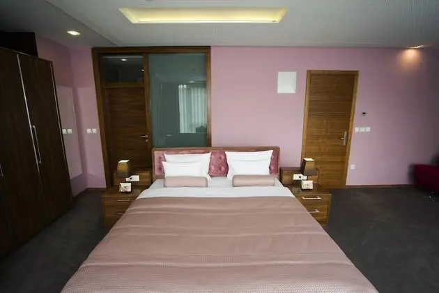 Deluxe Apart Daire, 1 En Büyük (King) Boy Yatak, Bahçe Manzaralı, Bahçeli