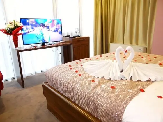 Deluxe Apart Daire, 1 En Büyük (King) Boy Yatak, Bahçe Manzaralı, Bahçeli
