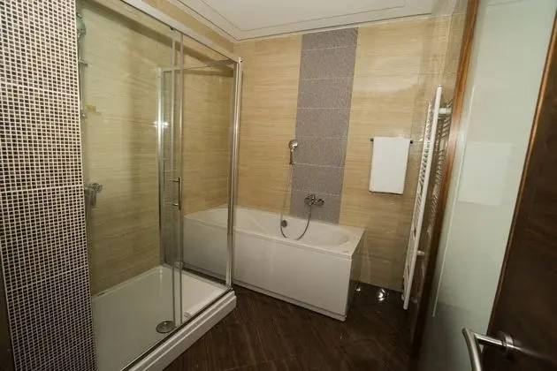 Deluxe Apart Daire, 1 En Büyük (King) Boy Yatak, Bahçe Manzaralı, Bahçeli