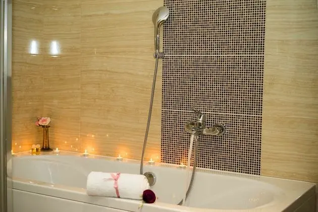 Deluxe Apart Daire, 1 En Büyük (King) Boy Yatak, Bahçe Manzaralı, Bahçeli