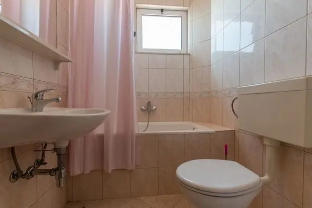 Apart Daire (Ruze - 200 m from sea - A2(8+1))