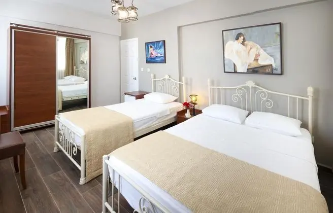 Triple, Şehir Manzaralı