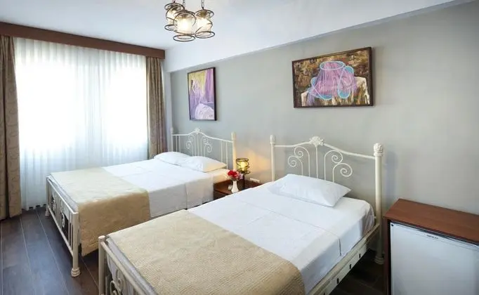 Triple, Şehir Manzaralı