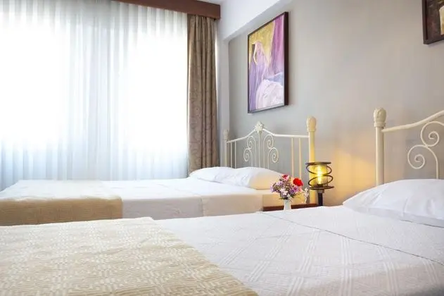 Triple, Şehir Manzaralı