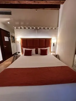 Classic Tek Büyük Yataklı Oda, Kanal Manzaralı