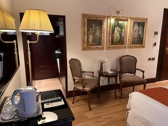 Classic Tek Büyük Yataklı Oda, Kanal Manzaralı