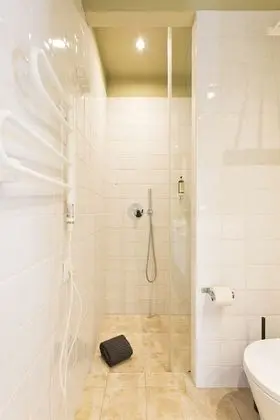 Superior Stüdyo (2 people)