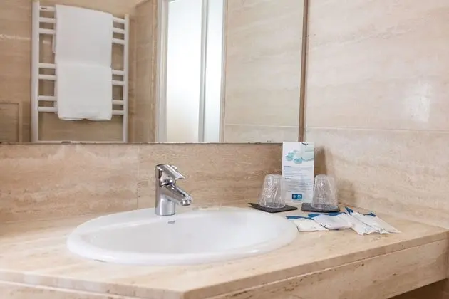 Habitación cuádruple estándar (2 pax)
