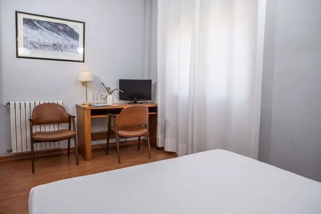 Habitación estándar doble (2 pax)