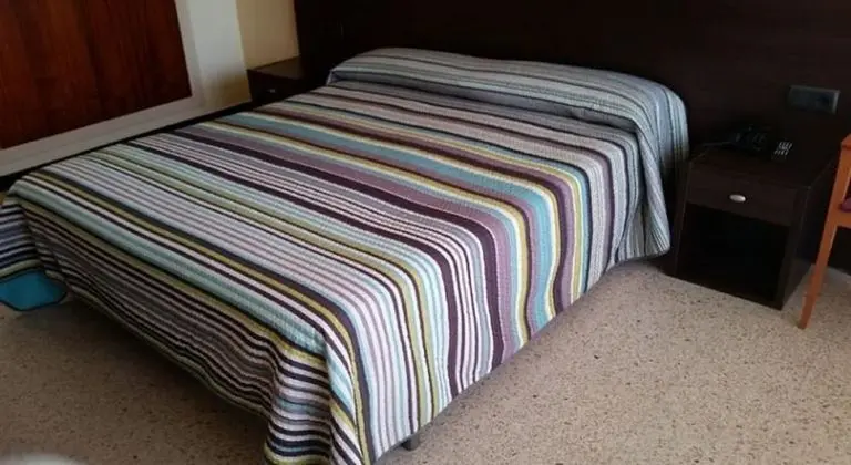 Standard Oda (2 Adults)