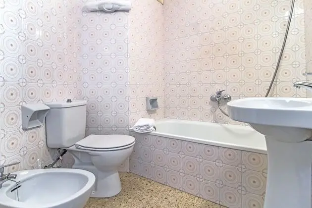 Standard Oda (2 Adults)