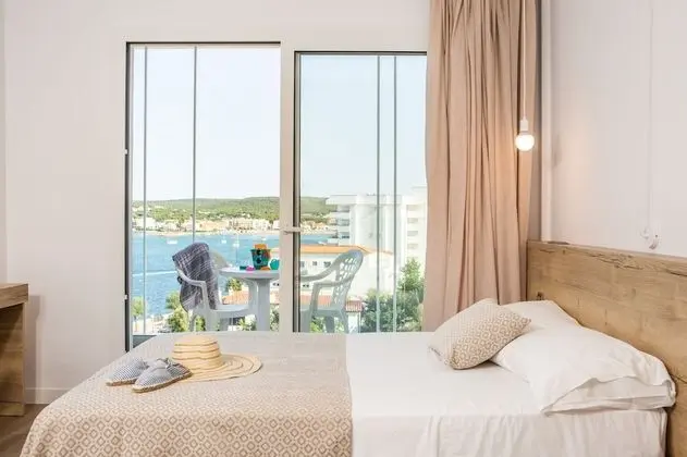 Oda, Havuz Manzaralı (2 adults)