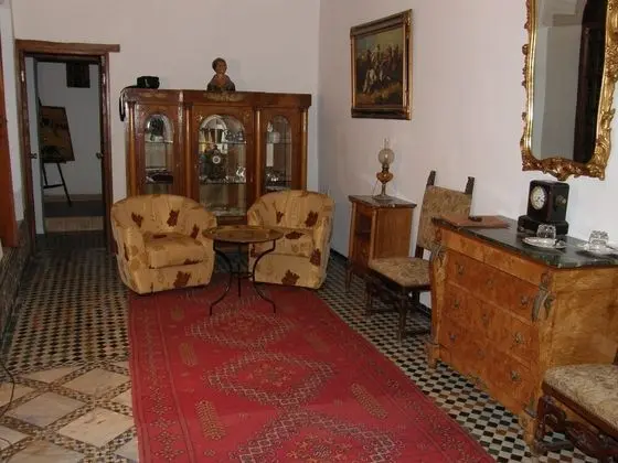 Junior Süit, 2 Tek Kişilik Yatak, Sigara İçilmez, Avlu Manzaralı