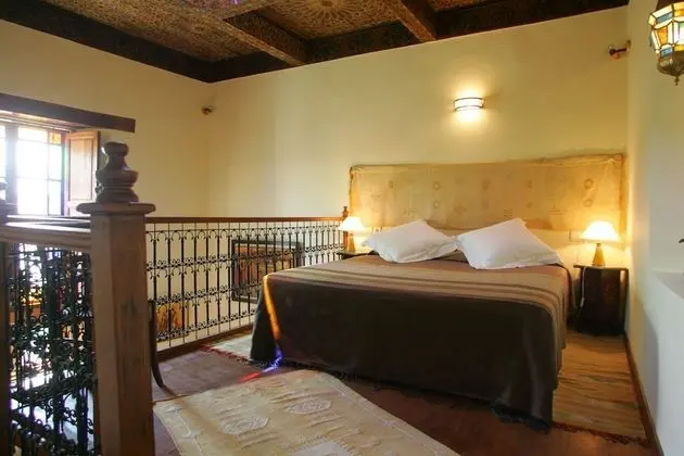 Superior Tek Büyük Yataklı Oda, 1 Büyük (Queen) Boy Yatak, Sigara İçilmez, Bahçe Manzaralı