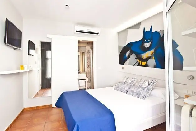 Luxury Tek Büyük Yataklı Oda