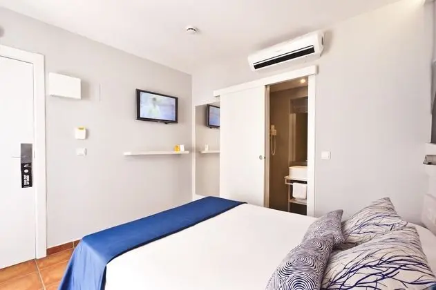 Luxury Tek Büyük Yataklı Oda