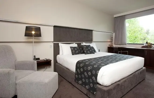 Çift ​​kişilik Executive King Bed