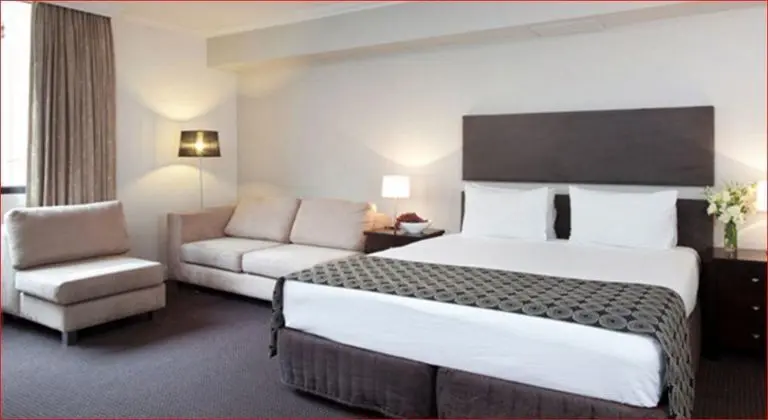 Çift ​​kişilik Executive Queen Bed